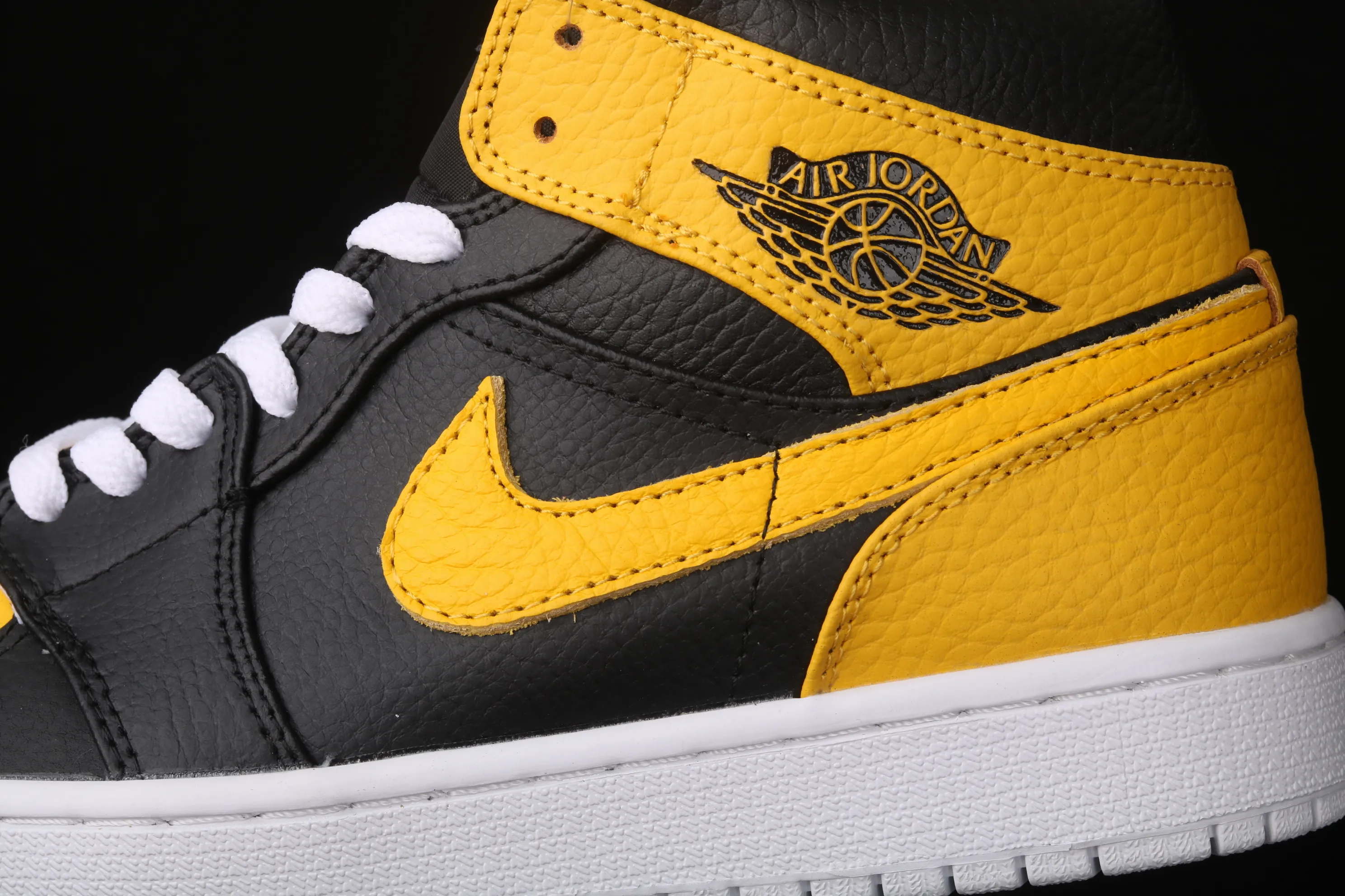 All categories Air Jordan Jordan series basketball shoes Air Jordan 1 Mid Air Jordan 1 Mid OG AJ1 Joe 1 black and yellow Yin Yang top layer mid-top basketball shoes CJ9219-700
